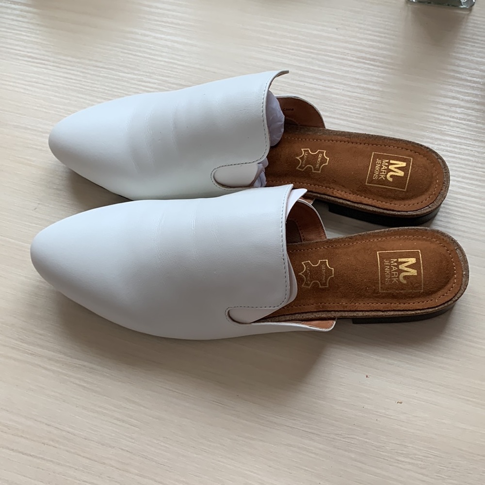 New Mark Jenkins Bravo White Leather Open Back Mule size 10